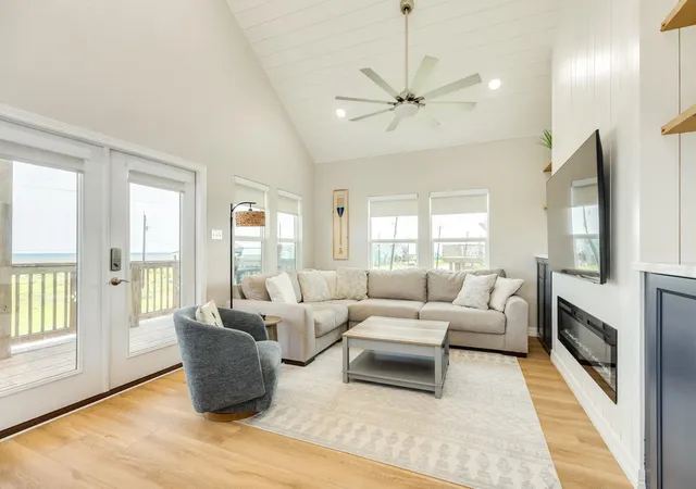 2nd image of 4609 Blue Water Hwy, Freeport, TX 77541 | MLS# 54305137