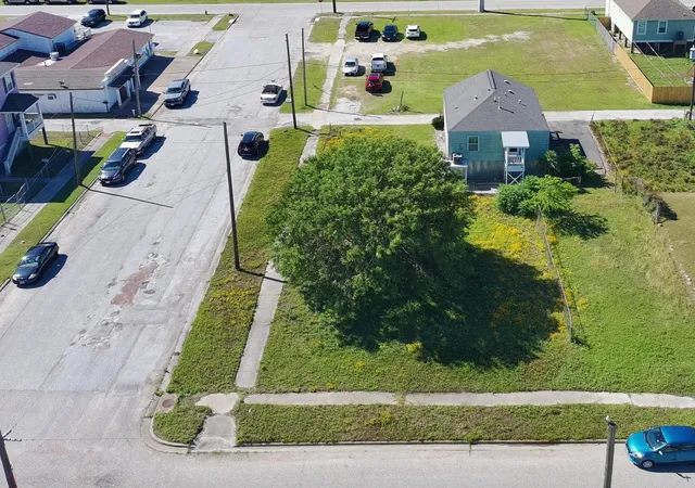 Photo 3 of Land for sale at 4203 Church St, Galveston, TX 77550 | MLS# 86902713 | Listing updated on 2026-08-06