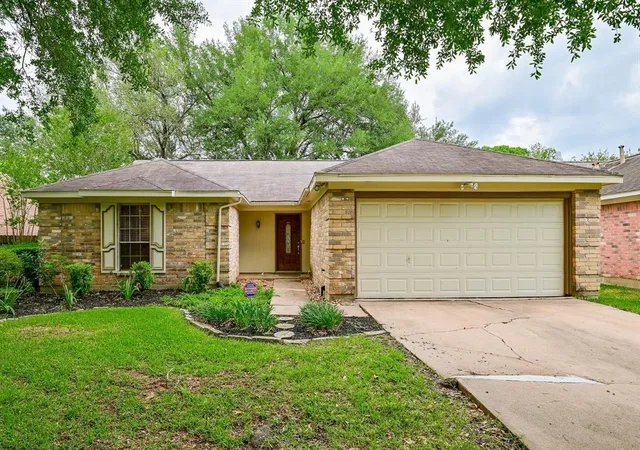 Photo 3 of Single family home for sale at 4011 Issacks Way, Sugar Land, TX 77479 | MLS# 40015654 | Listing updated on 2026-09-09