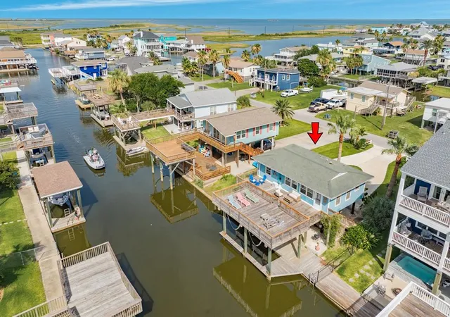Homes for sale in Jamaica Beach, TX | 16619 Bermuda Way, Jamaica Beach, TX 77554 | MLS# 60513757