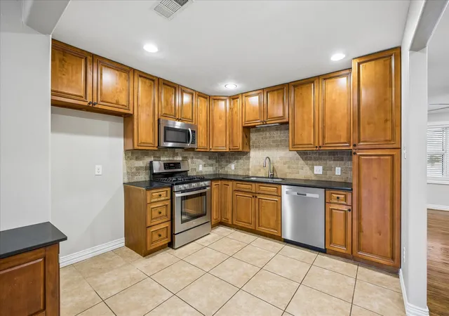 Photo 3 of Single family home for sale at 4402 Libbey Ln, Houston, TX 77092 | MLS# 36826588 | Listing updated on 2026-09-20