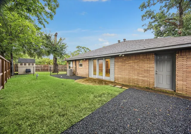 Photo 4 of Single family home for sale at 4402 Libbey Ln, Houston, TX 77092 | MLS# 36826588 | Listing updated on 2026-09-20