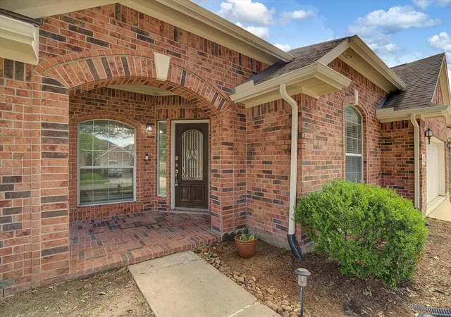 Photo 3 of Sale Pending at 14022 Wild Dove Ct, Cypress, TX 77429 | MLS# 43060818 | Listing updated on 2026-09-21