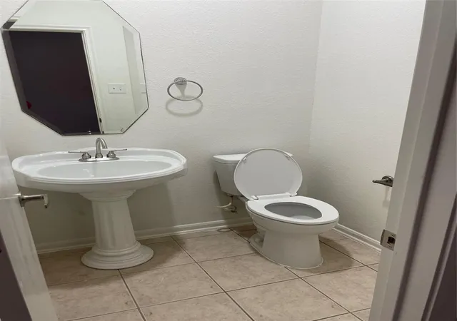 Photo 3 of Single family home for sale at 7110 Liberty Crk Trl, Houston, TX 77049 | MLS# 95350505 | Listing updated on 2026-07-15