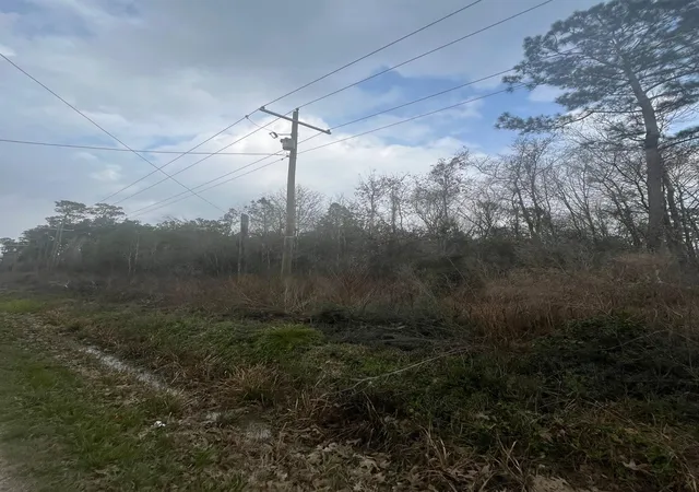 4th image of 1010 Plum Grove Rd, Cleveland, TX 77327 | MLS# 47352737