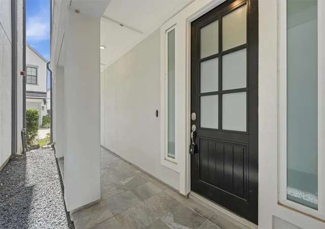 Photo 2 of Single family home for sale at 3504 Bridgewater Oaks Ln, Houston, TX 77055 | MLS# 38520250 | Listing updated on 2026-08-27