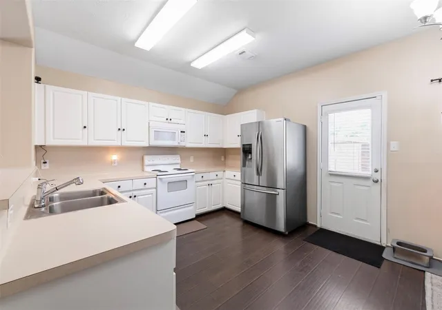 Photo 3 of Single family home for sale at 8011 Ginger Park Dr, Baytown, TX 77521 | MLS# 35850415 | Listing updated on 2026-09-14