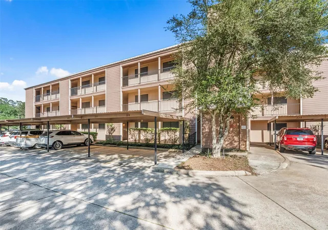 2nd image of 15575 Marina Dr #123A, Conroe, TX 77356 | MLS# 86324438