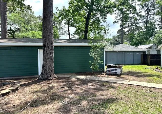 4th image of 2019 Indian Shores Rd, Crosby, TX 77532 | MLS# 31727156
