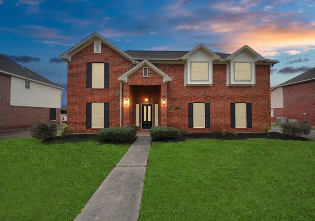 Photo 1 of Sale Pending at 1410 Long View Dr, Pearland, TX 77581 | MLS# 66934941 | Listing updated on 2026-08-02