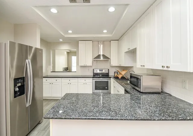 2nd image of 7655 S Braeswood Blvd #27, Houston, TX 77071 | MLS# 79718655
