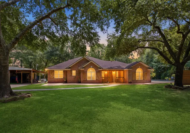 3rd image of 223 Pin Oak Ln, Magnolia, TX 77354 | MLS# 9372558
