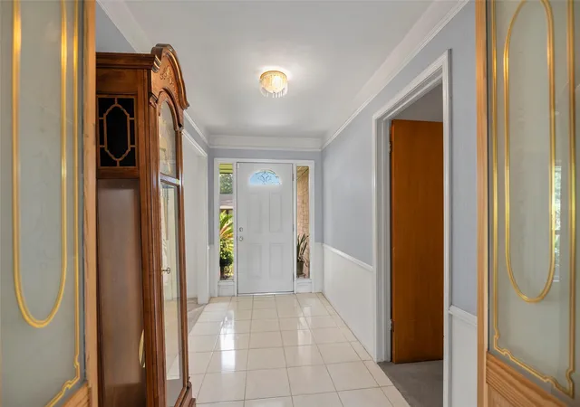 Photo 3 of Single family home for sale at 1102 Doral Ln, Houston, TX 77073 | MLS# 86973378 | Listing updated on 2026-09-19