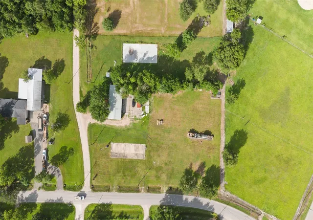 2nd image of 2257 County Road 529, Alvin, TX 77511 | MLS# 83165046