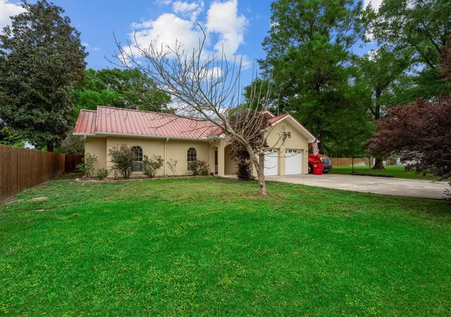 Photo 3 of Single family home for sale at 19863 Irenell Dr, Porter, TX 77365 | MLS# 97825314 | Listing updated on 2026-08-12