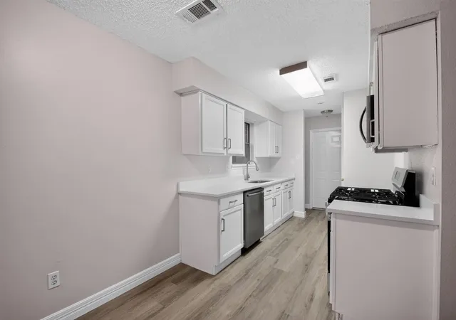 Photo 3 of Single family home for sale at 15410 Wildwood Lake Dr, Houston, TX 77083 | MLS# 11066586 | Listing updated on 2026-08-08