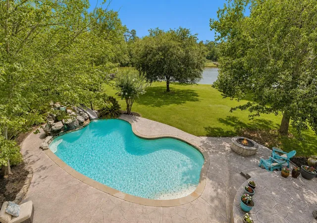2nd image of 9726 Crestwater Cir, Magnolia, TX 77354 | MLS# 44047450