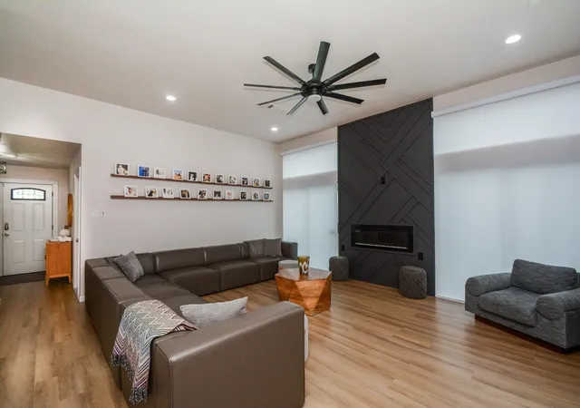 Photo 4 of Single family home for sale at 7627 Quail Meadow Dr, Houston, TX 77071 | MLS# 19278365 | Listing updated on 2026-09-06