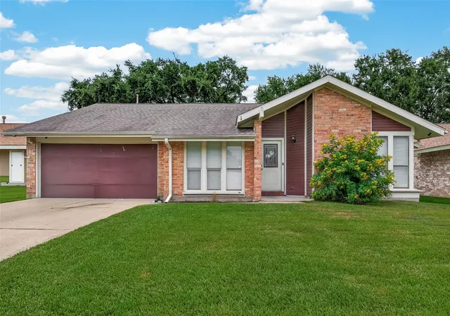 Photo 1 of Sale Pending at 22514 Braken Manor Ln, Katy, TX 77449 | MLS# 75043184 | Listing updated on 2026-08-30