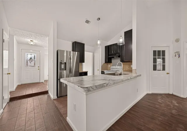 Photo 4 of Sale Pending at 22514 Braken Manor Ln, Katy, TX 77449 | MLS# 75043184 | Listing updated on 2026-08-30