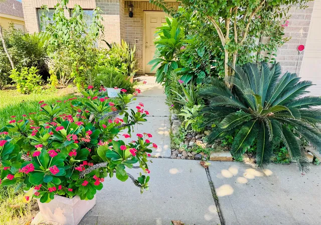 Photo 4 of Single family home for sale at 19503 Remington Park Dr, Houston, TX 77073 | MLS# 84194977 | Listing updated on 2026-09-01