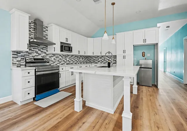 Photo 3 of Sale Pending at 3301 County Rd 3479b, Cleveland, TX 77327 | MLS# 34359316 | Listing updated on 2026-10-07