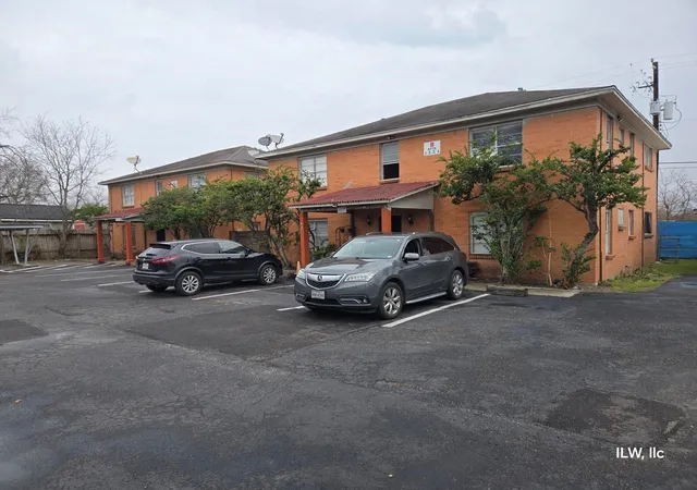 4th image of 2605 Aldine Westfield Rd #8, Houston, TX 77093 | MLS# 26497605