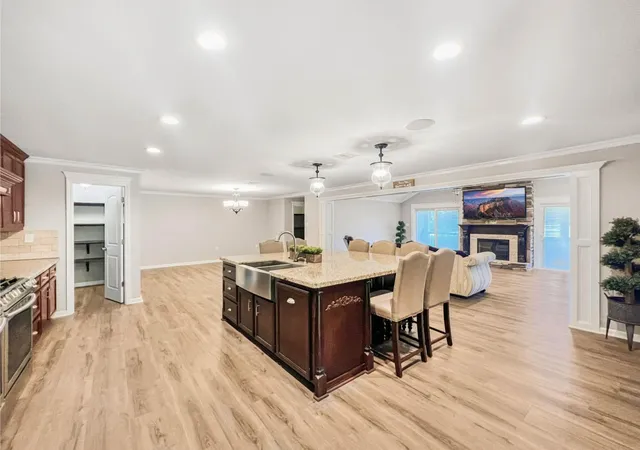 3rd image of 9731 Hadden Rd, Baytown, TX 77521 | MLS# 70696411