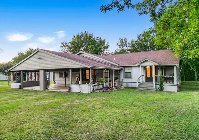 42nd image of 9731 Hadden Rd, Baytown, TX 77521 | MLS# 70696411