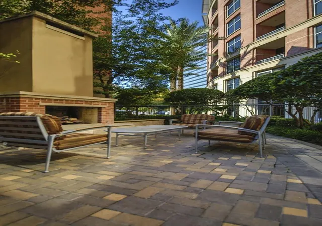 2nd image of 1901 Post Oak Blvd, Houston, TX 77056