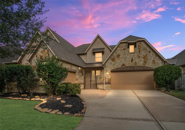 Photo 3 of Single family home for sale at 28206 Green Forest Blf Trl, Katy, TX 77494 | MLS# 54169691 | Listing updated on 2026-09-01
