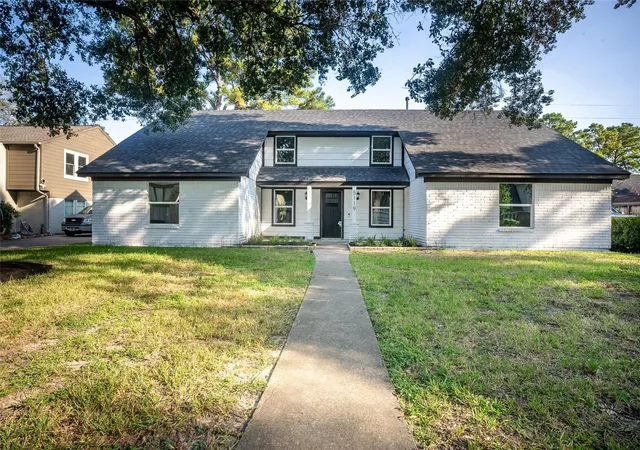 Photo 3 of Single family home for sale at 5119 Green Springs Dr, Houston, TX 77066 | MLS# 46439617 | Listing updated on 2026-09-06
