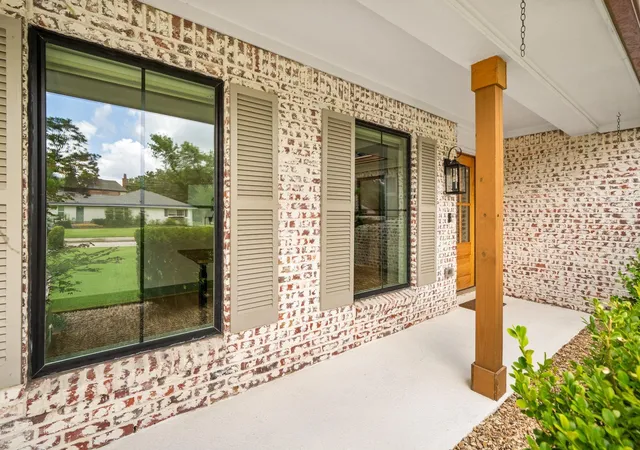 Photo 2 of Single family home for sale at 2311 Stoney Brk Dr, Houston, TX 77063 | MLS# 22847946 | Listing updated on 2026-09-23