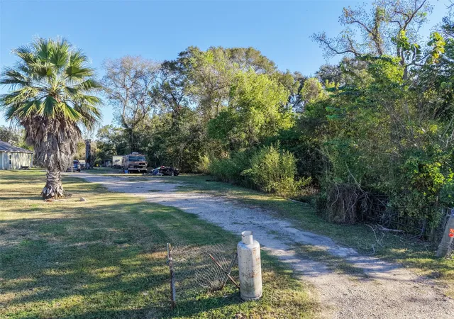 Photo 2 of Land for sale at 1836 County Road 318, Brazoria, TX 77422 | MLS# 88798927 | Listing updated on 2026-08-26