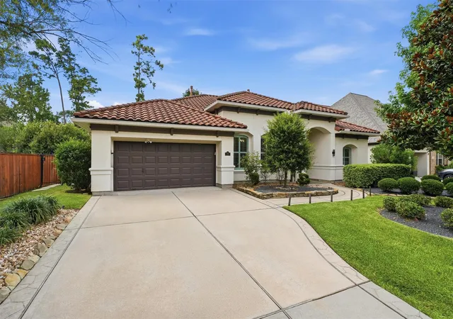 Photo 3 of Single family home for sale at 30 Spring Basket Trl, Spring, TX 77389 | MLS# 29180225 | Listing updated on 2026-09-07