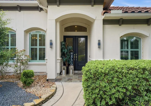 Photo 3 of Single family home for sale at 30 Spring Basket Trl, Spring, TX 77389 | MLS# 29180225 | Listing updated on 2026-09-07
