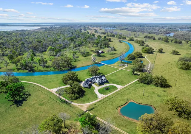 1st image of 7341 County Road 27, Damon, TX 77430 | MLS# 54544995