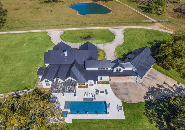 Photo 4 of Land for sale at 7341 County Rd 27, Damon, TX 77430 | MLS# 54544995 | Listing updated on 2026-09-17