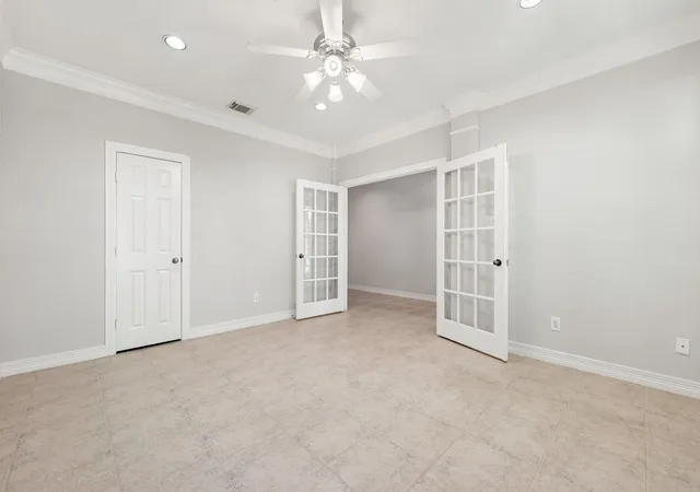 Photo 4 of Townhouse for sale at 416 Mcgowen St, Houston, TX 77006 | MLS# 10679441 | Listing updated on 2026-09-05