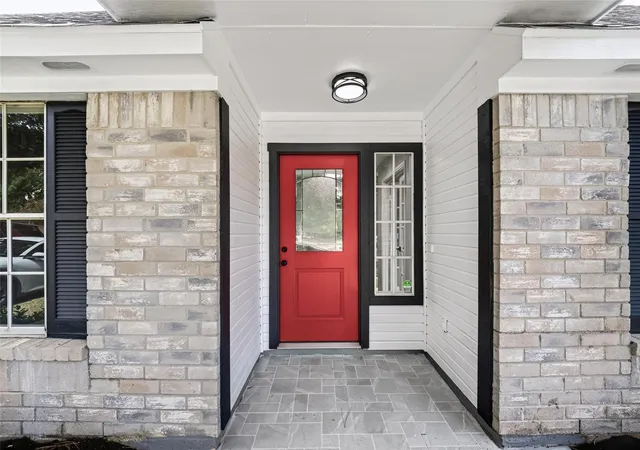 Photo 3 of Single family home for sale at 2623 Foxden Dr, Pearland, TX 77584 | MLS# 25865492 | Listing updated on 2026-10-06