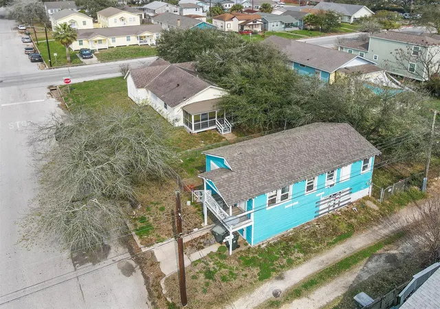 Photo 2 of Single family home for sale at 5127 Bernardo De Galvez, Galveston, TX 77551 | MLS# 11532839 | Listing updated on 2026-09-06