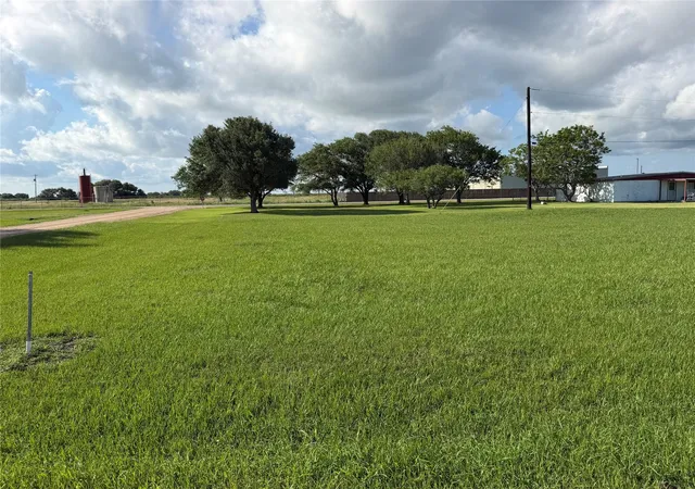 Homes for sale in Palacios, TX | 342 Starling, Palacios, TX 77465 | MLS# 68460854