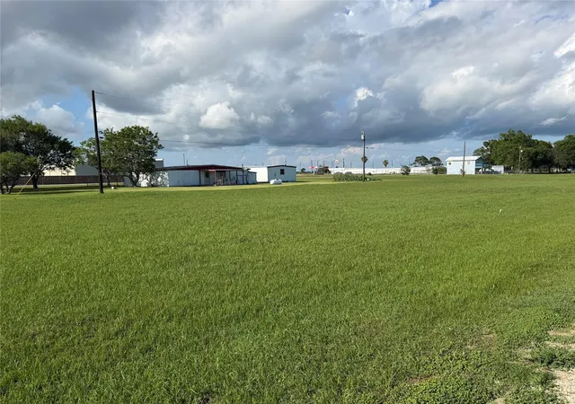 Homes for sale in Palacios, TX | 342 Starling, Palacios, TX 77465 | MLS# 68460854