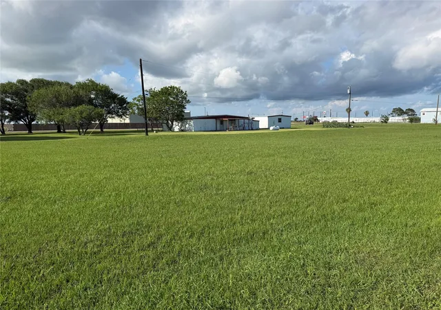 Homes for sale in Palacios, TX | 342 Starling, Palacios, TX 77465 | MLS# 68460854