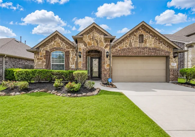 2nd image of 18711 Laurel Hills Dr, New Caney, TX 77357 | MLS# 12591200