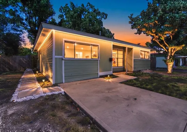 1st image of 2811 Morningside Ln, Pasadena, TX 77506 | MLS# 85917987