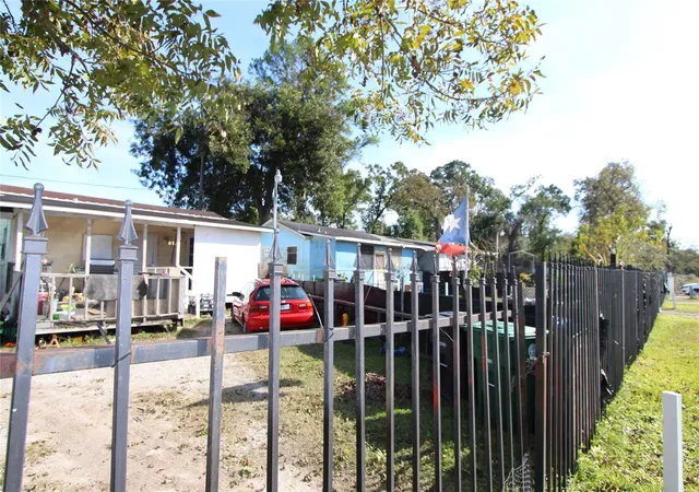 3rd image of 7622 West St, Houston, TX 77093 | MLS# 28513256