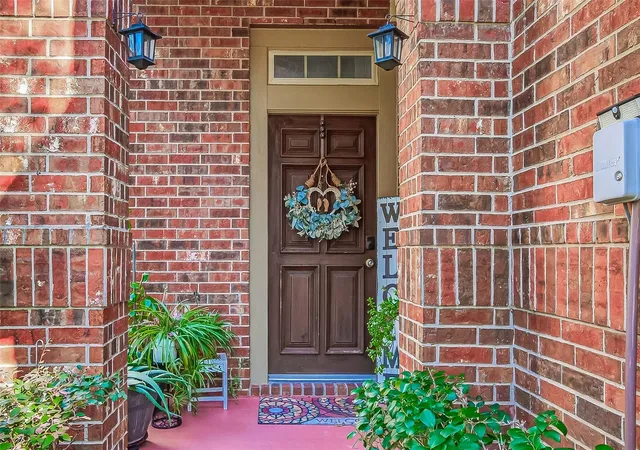 Photo 3 of Townhouse for sale at 5306 Brookway Dr, Houston, TX 77084 | MLS# 39327169 | Listing updated on 2026-06-27