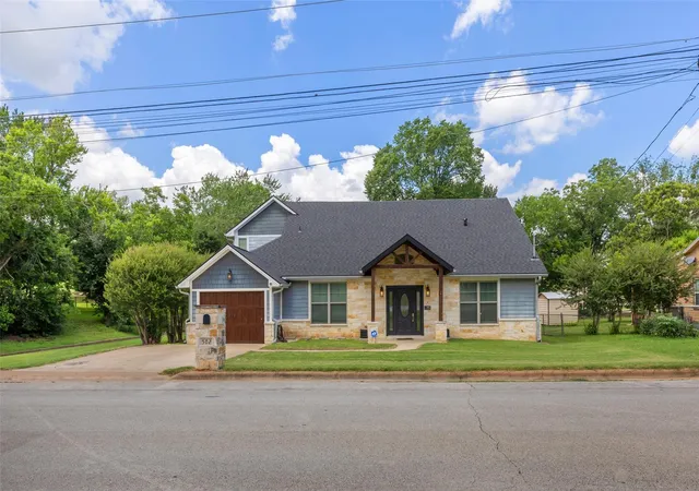 1st image of 502 W Fawn St, Caldwell, TX 77836 | MLS# 51881028