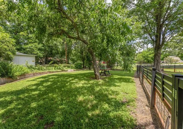 27th image of 502 W Fawn St, Caldwell, TX 77836 | MLS# 51881028